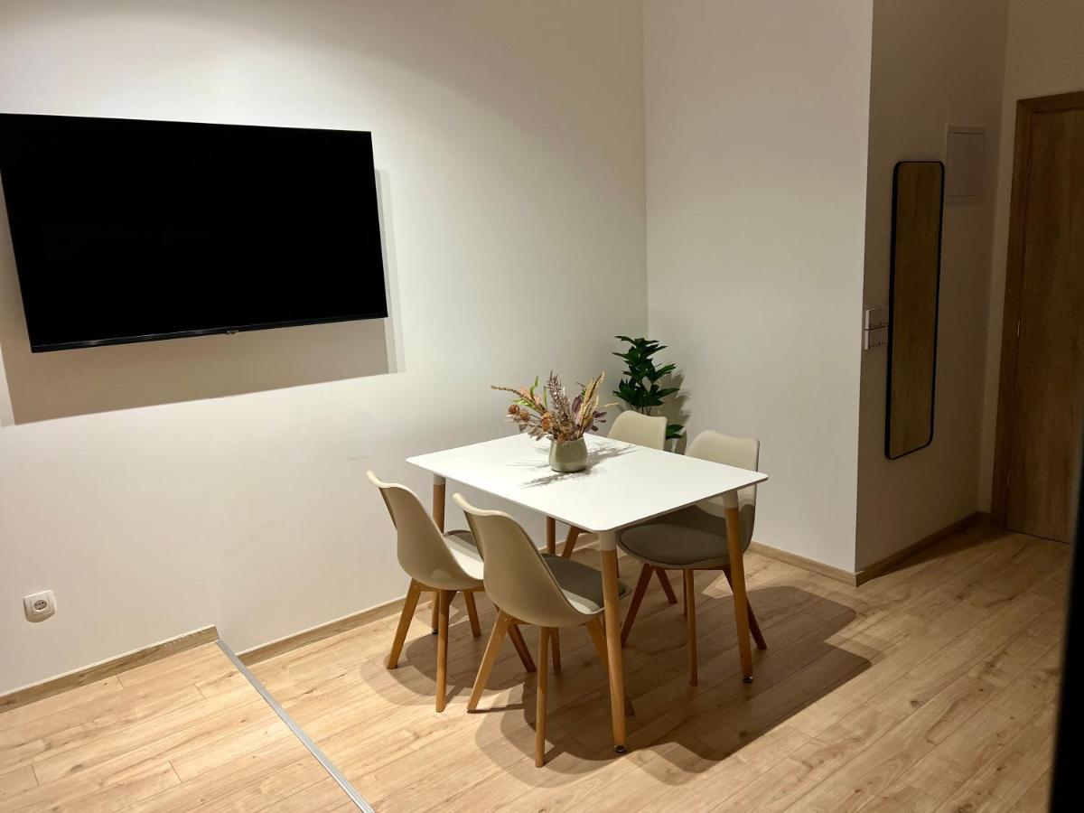 Borsa Rooms Gnojnice Bagian luar foto