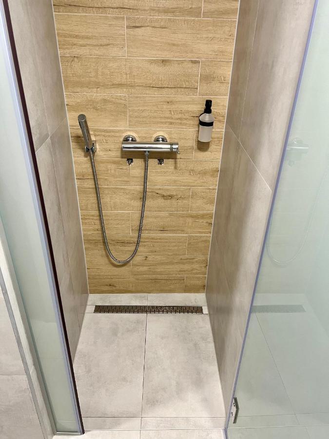Borsa Rooms Gnojnice Bagian luar foto